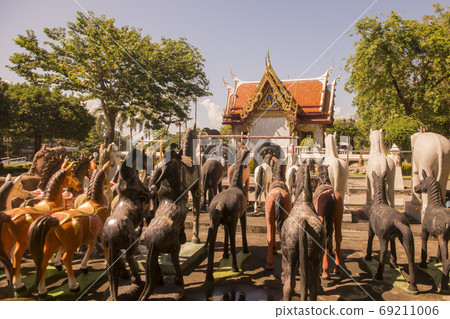 THAILAND TAK SHRINE OF KING TAKSIN THAILAND TAK SHRINE OF KING TAKSIN 69211006