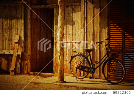 Old time 69212305