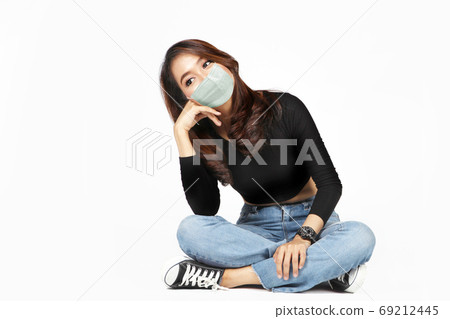 asin lady sit and smile on white asin lady sit and smile on white 69212445