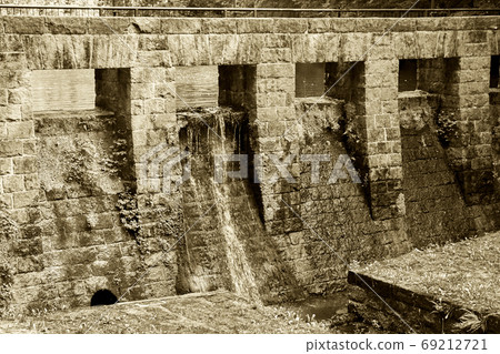 Dam wall at the lake at Amselsee in Rathen in Saxon Switzerland, 69212721