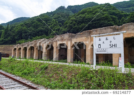 Gunma / "Old Prince Station" reminiscent of ancient ruins 69214877
