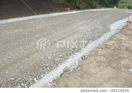 碎石路面 碎石路面 69218204
