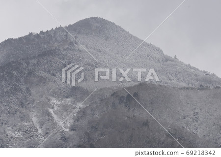 比叡山雪景 69218342