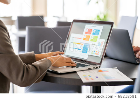 computer, laptop, notebook computer 69218581