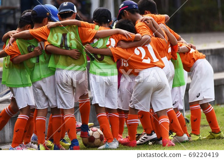 男孩足球比賽風光 69220419