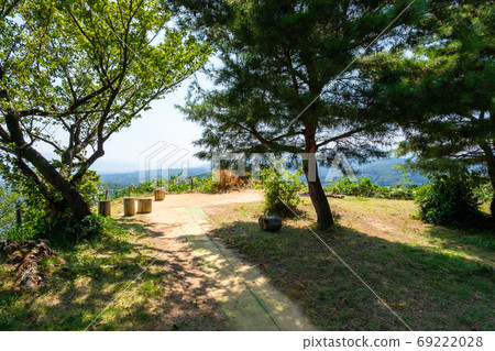 Scenery of Kasugayama Castle Ruins: Tower Scenery of Kasugayama Castle Ruins: Tower 69222028