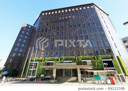 Chuo-ku government office (Chuo-ku government office main building in Tsukiji, Chuo-ku, Tokyo) Chuo-ku government office (Chuo-ku government office main building in Tsukiji, Chuo-ku, Tokyo) 69222390