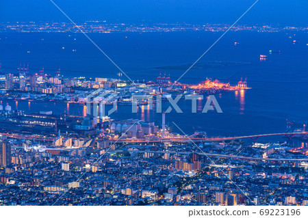 《兵庫縣》日本三大夜景之一的九州台夜景《日落》 69223196