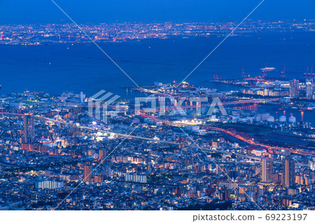 《兵庫縣》日本三大夜景之一的九州台夜景《日落》 69223197