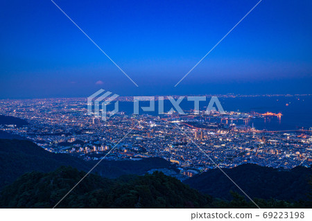 《兵庫縣》日本三大夜景之一的九州台夜景《日落》 69223198