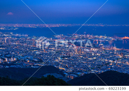 《兵庫縣》日本三大夜景之一的九州台夜景《日落》 《兵庫縣》日本三大夜景之一的九州台夜景《日落》 69223199