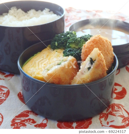 Bento with handmade omelet with warm miso soup Bento with handmade omelet with warm miso soup 69224317