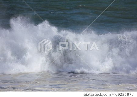 大浪 大浪 69225973