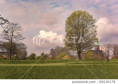 哥本哈根公園景觀。歐洲風景 哥本哈根公園景觀。歐洲風景 69226179