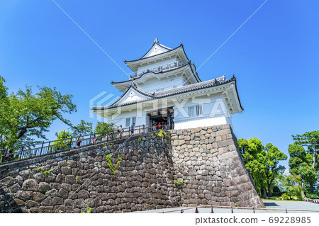 [神奈川縣]小田原城的城堡塔翻新過美麗的藍天 69228985