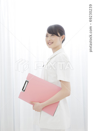 微笑的護士 69230239