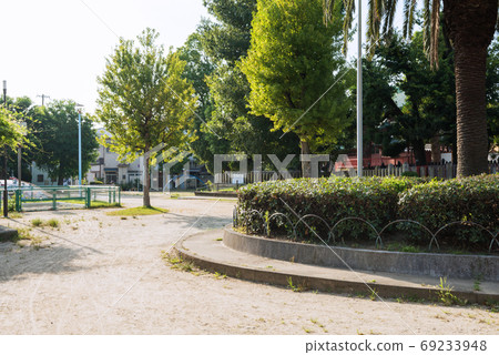 Omiya Naka Park in Asahi Ward 69233948