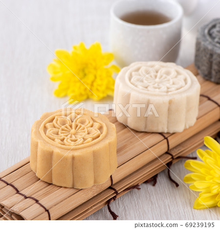 Moon cake Mid-Autumn Festival Champion Cake Mung Bean Cake Moon cake Mid-Autumn Festival げっぺい Moon cake Mid-Autumn Festival Champion Cake Mung Bean Cake Moon cake Mid-Autumn Festival げっぺい 69239195
