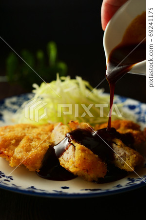 Toasted pork loin with millefeuille 69241175
