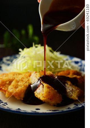 Toasted pork loin with millefeuille 69241180