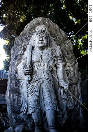 Statue of Fudo Myo in Takisenji Temple, Meguro Fudoson [Image of the shrine] 69241961