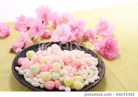 Hina Arare Peach Blossom Peach Festival 69243392
