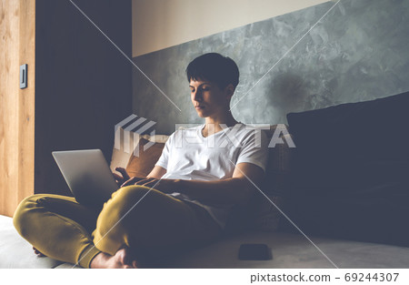 Male Portraits 69244307