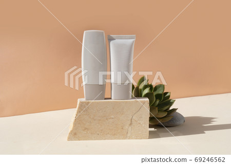 Minimal product display Minimal product display 69246562