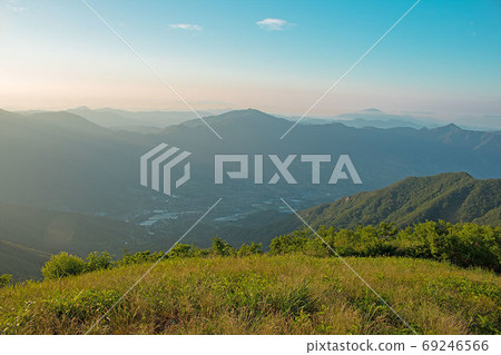 山 山 69246566