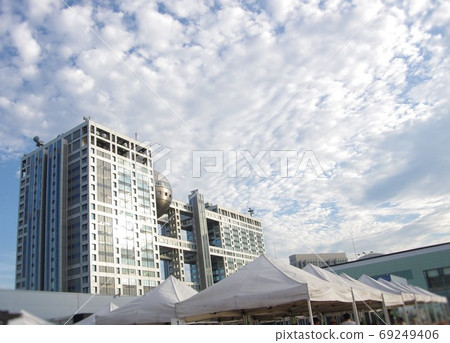 Barbecue under the summer sky Barbecue under the summer sky 69249406