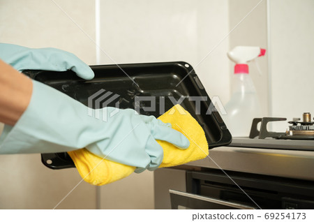 Gas stove grilled fish grill cleaning Gas stove grilled fish grill cleaning 69254173