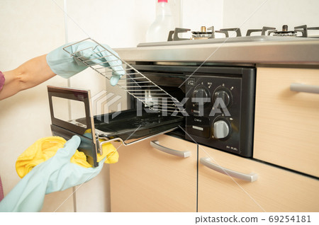 Gas stove grilled fish grill cleaning Gas stove grilled fish grill cleaning 69254181