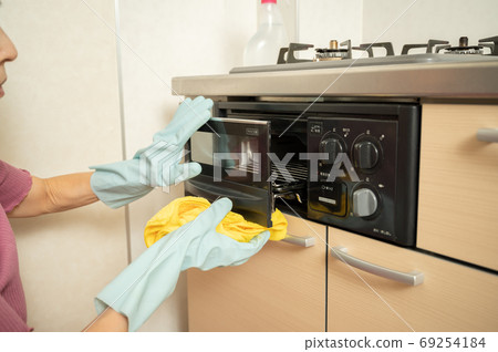 Gas stove grilled fish grill cleaning Gas stove grilled fish grill cleaning 69254184