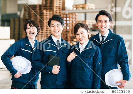 Multiple workers 69255169