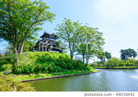 高田城三重塔（高田城公園） 69258042