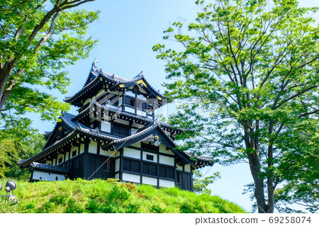 Takada Castle Triple Tower (Takada Castle Park) Takada Castle Triple Tower (Takada Castle Park) 69258074