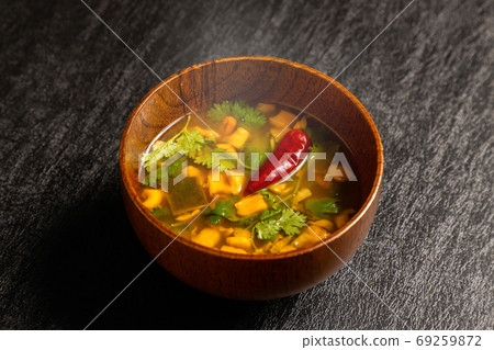 Tom Yam Kook泰國食物湯姆yong goong泰國湯 69259872