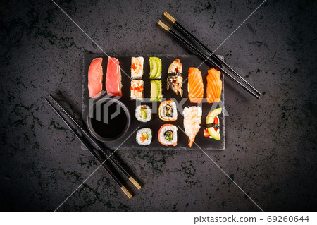 Delicious sushi set 69260644