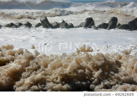 Tide bubble 69262689