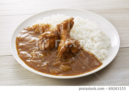 Soft chicken wing curry 69263155