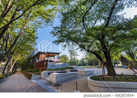 Shinjuku Central Park and Exchange Facility SHUKNOVA Shinjuku Central Park and Exchange Facility SHUKNOVA 69265954