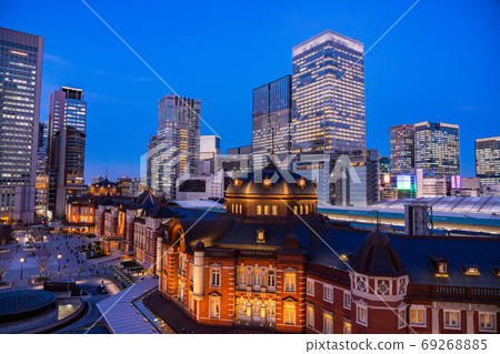東京站丸之內站大樓夜景 東京站丸之內站大樓夜景 69268885