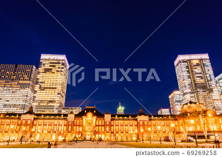 Tokyo station Marunouchi station front view evening view Tokyo station Marunouchi station front view evening view 69269258