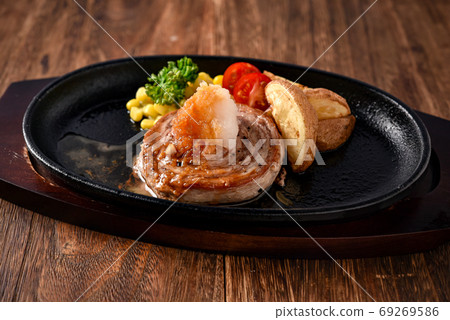 Millefeuille steak Millefeuille steak 69269586