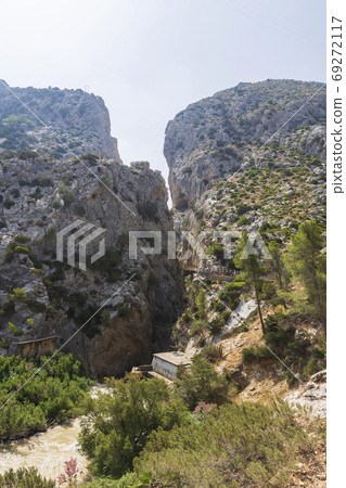 the king's path in navarra 69272117