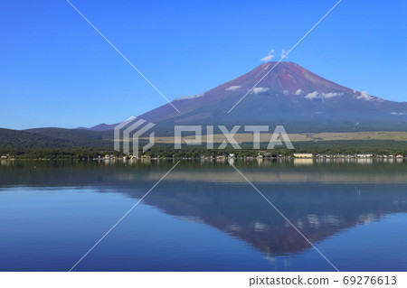 紅富士山中湖的倒富士 69276613