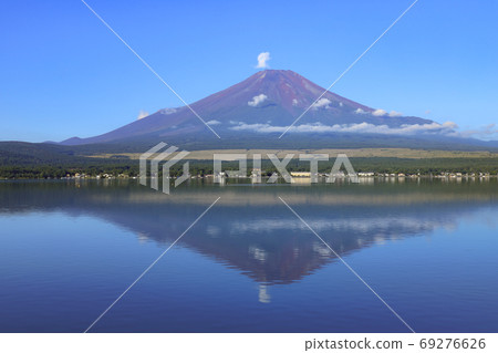 紅富士山中湖的倒富士 69276626