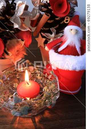 Christmas image candles 69279138