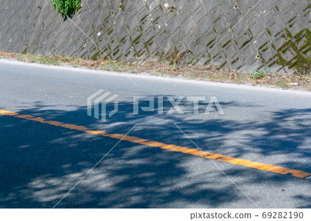 Public road white line national road 69282190