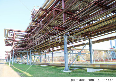 Pipeline overpass with iron pipes for pumping 69286332